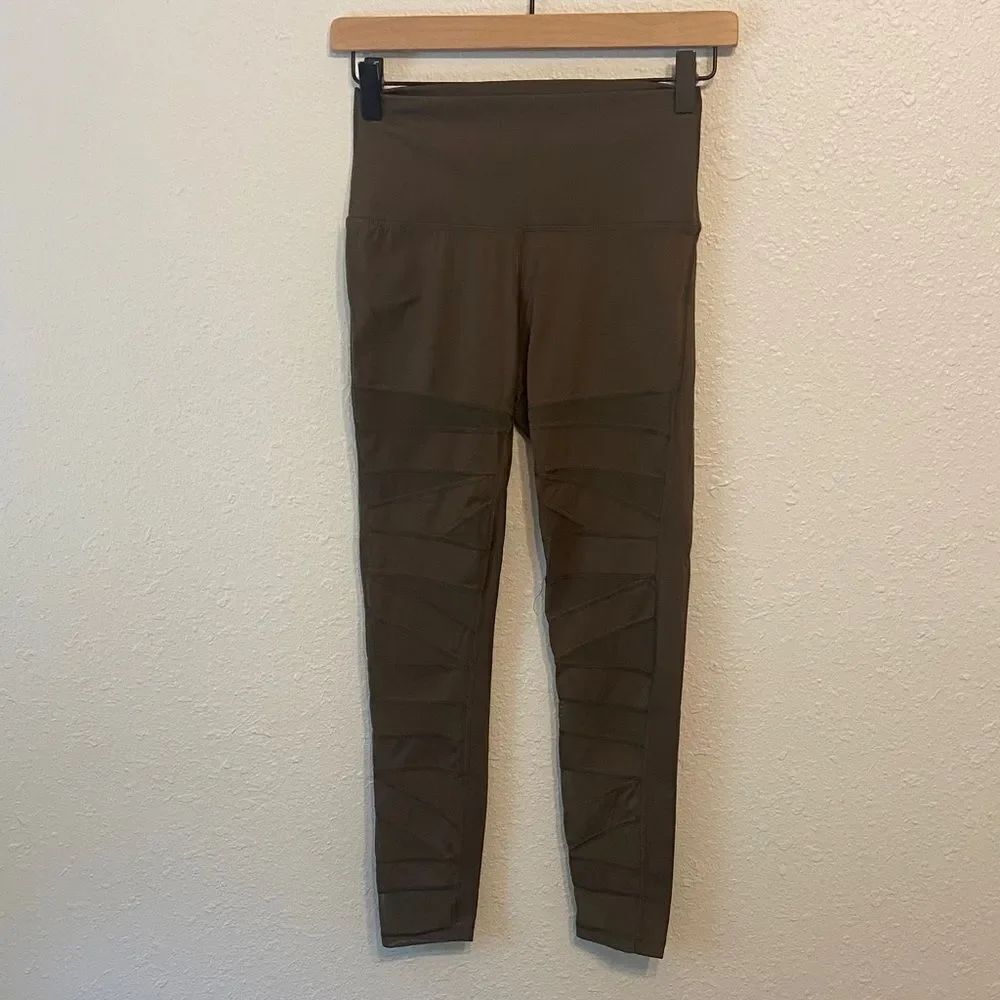Lululemon Dark Green Mesh Striped Athletic Leggings Size 2